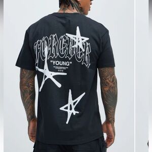 men’s black graphic tee with white print size m